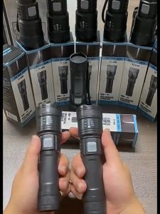 Super Bright LED Flashlight Rechargeable Waterproof Heavy Duty Zoomable Headlight Flashlight Camping 1000m