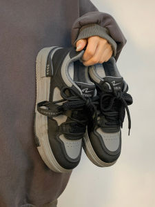 Mens Lightweight Casual Shoes Breathable Sporty Style Suitable for Students Versatile Trendy Brand Fall 2025 New Arrival