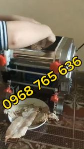 Máy cán bột cắt mì chạy điện - Máy cắt bánh canh 3/9mm