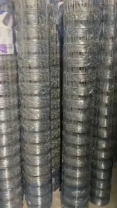 รั้วตาข่าย รั้วตาข่ายถัก ราคาสุดคุ้ม 4x4 ยาว 30-50 เมตร ลวดเหล็กแรงดึงสูง สำหรับฟาร์มและบ้าน