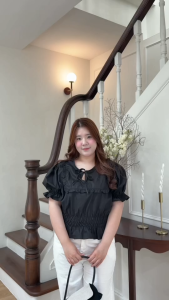 เสื้อแฟชั่นสาวอวบ 💋ทรงแขนตุ๊กตา แต่งระบายช่วงอก สม็อคหลังยืดเยอะ สวยมากจ้า ✨สาวพลัสไซส์ก็สวยได้✨