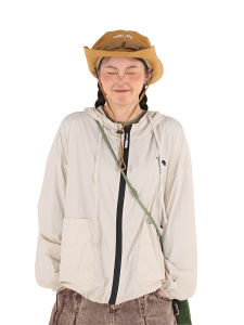 ซีโหยวจี คนเดิมฤดูร้อน 2025 ใหม่หมวกสุนัขป้องกันแสงแดดเสื้อผ้าผู้หญิง UPF100 กลางแจ้งความรู้สึกเย็นสบายระบายอากาศได้ดี