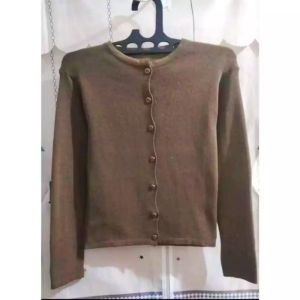 Bailey Crop Cardi Rajut Basic Korean style Size M L