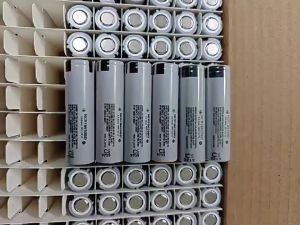 PIN 18650 PANA XÁM 4.2V 3200mAh MỚI 100% (ĐẦU PHẲNG)