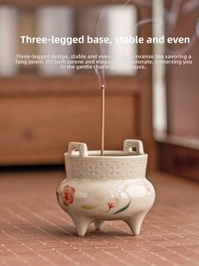 SHUANGYU | Hand-Painted Peach Ceramic Incense Holder