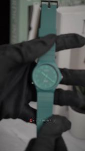 Jam Tangan Pria Casio Pop MQ-24B-3B Green Dial & Resin Band