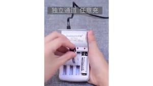 FAST DELIVERY Doublepow Charger Baterai Fast Charging 4 Slot AA AAA Ni-MH Ni-CD Universal dengan LED