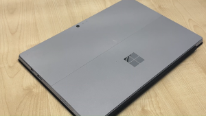 Microsoft Surface Pro 5 (Intel M3-7Y30 | 4GB RAM | 128GB SSD | 12.3 Inch Touch Screen | Dual Cam | W11)