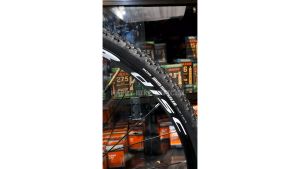 MAXXIS Ban Luar Sepeda Balap Roadbike Mud Wrestler 700 X 33 Bicycle Tires