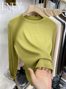 เสื้อยืดคอกลมแขนยาวผู้หญิง ทรงสลิมฟิต ผ้าฝ้าย ทรงเข้ารูป ฤดูใบไม้ผลิ 2023 ลายสก็อต สไตล์ลำลอง สีสันสดใส แฟชั่นผู้หญิง