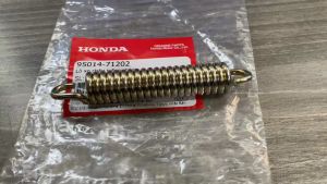 Lò xo chân chống đứng xe sh lớn 2013-2020 (9501471202)