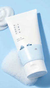 【Buy 1 get 1】ROUND LAB Dokdo Cleanser 150ml K-Beauty Gentle Hydrating Face Wash for Sensitive Skin Paraben-Free