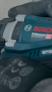 บล็อกกระแทก ขันน็อต ไร้สาย 18V ขนาด 1/2" แรงบิดสูงสุด 780Nm. ยี่ห้อ BOSCH รุ่น GDS 18V-780 C