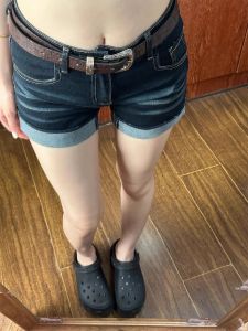 กางเกงขาสั้นยีนส์ทรงตรงเอวสูงสำหรับผู้หญิงในช่วงฤดูร้อน กางเกงขายาวทรงเอหลวมๆ สไตล์อเมริกัน ทรงเข้ารูป กางเกงขายาวลำลอง