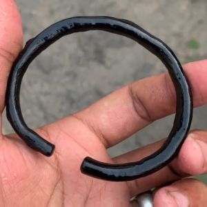Gelang Akar Bahar Hitam Model C Minimalis