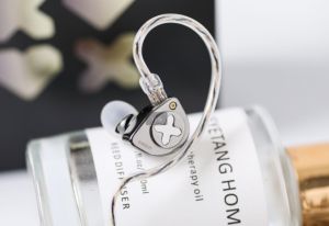 Linsoul SIMGOT EW300 1DD+1Planar+1PZT Hybrid Driver In Ear Monitor Wired Earbuds IEM Gaming Earbuds with Detachable Nozzles Silver-Plated OFC IEM Cable for Audiophile Musician