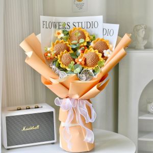 Eternal Knitted Yarn Sunflower Artificial Flower Bouquet Practical High-End Christmas Gift for Boyfriend Mixed Floral Decorations