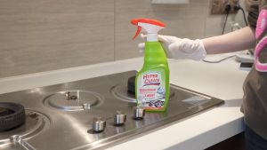 HYPERCLEAN 550ml Kitchen Cleaner – Powerful Oil Stain Remover & Grease Removal Spray  Stain-Fighting Foam for Tough Oily Spots