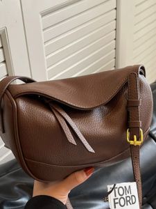 Casual Fashion Dumpling Bag Womens Bag 2025 New Spring Summer Versatile Retro Texture Single Shoulder Slant Cross Bag