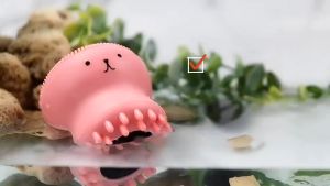 Dụng cụ rửa mặt thiết kế hình bạch tuộc hoạt hình đáng yêu tiện lợi