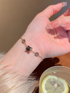 Titanium Steel Black Small Waist Roman Bracelet for Women Luxurious Lightweight Fashion Accessory Perfect for Best Friends