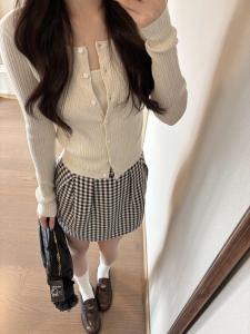 Spring Knitted Cardigan And Tank Top Set Short Style Womens Korean Version Loose Fit Long Sleeve round Neck Button Detail