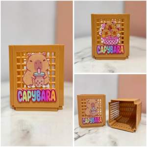 Keranjang Kotak Mini Plastik - Tempat Alat Tulis Karakter Capybara