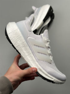 Ub23light Running Shoes Soft Bottom Lightweight Popcorn plus Size Mens Shoes 46 47 48 Putian Sneaker Hq635