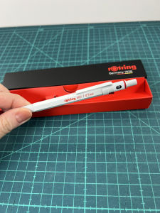 Rotring ดินสอกดมุกสีขาว600 2158795 0.5Mm ROtring ดินสอกดเขียนละเอียดเครื่องเขียนเยอรมันดินสอกดเมทัลลิกปากกาลูกลื่นมืออาชีพ
