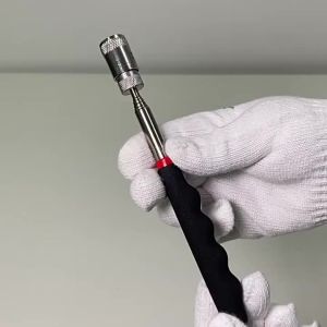 Metal Pick-up Tool Telescopic Magnetic Iron Suction Rod with LED Light DIY Strong Magnetic Metal Screw Suction Rod Pick-up Tools