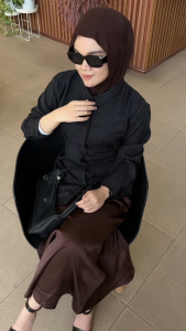 ARABA-TOP Kemeja Luna Shirt Kemeja Garis Garis Wanita Kemeja Slimfit Blouse Wanita Terbaru 2025 Atasan Garis Garis Kemeja Kerja Wanita