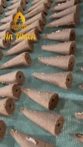 NỤ TRẦM THƯỢNG HẠNG – BỘT TRẦM CHÌM NGUYÊN CHẤT