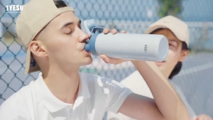 New Tyeso Bottle Glossy Vacuum Insulated With Handle Botol Minum Stainlees Steel Tumbler Sport 900ml