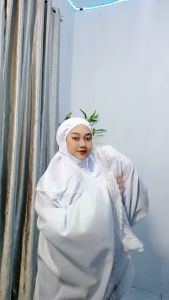 Bergo Umroh dan Haji Bersaku Bahan Katun Standar