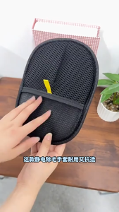 Pet Hair Removal Glove Reusable Cat Dog Fur Remover Grooming Glove for Sofa Clothes Furniture