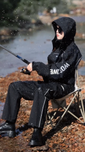 WOSAWE Men Women Waterproof Outdoor Sports Rain Jackets Windproof Quick-Drying Hiking Raincoat