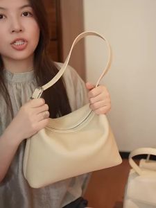 AVALEA | Top-layer Togo Leather Vintage Hobo Bag