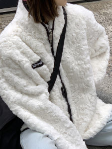 White Lamb Fur Coat Womens Winter Thick Warm Coat Artificial Otter Rabbit Fur Skin And Wool Integrated Sheepskin Jacket