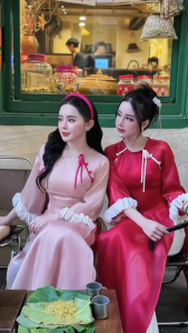 Set áo dài cách tân vintage mặc Tết set áo dài dịu dàng cổ tròn chất Tơ Ánh Kim đính nơ nút bọc kèm quần dài Tuyết Nhung