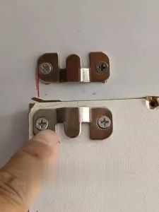 FR-C1250 Bracket Ambalan Plat Besi Gantungan Meja dan Pigura Bingkai Foto Type E / Braket E Wall