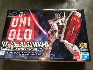 Bandai GunPla HGUC 1/144 RX-78-2 Gundam (Uniqlo Color) *NEW KIT