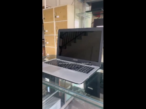 Laptop ASUS X555BA AMD A9-9420 Gen 7 | Radeon R5 / 8GB / SSD 256GB | 15.6" HD - 4GB | SSD 128GB