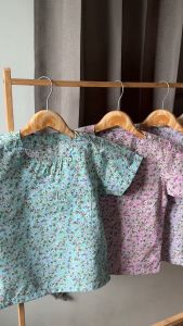 เสื้อไทยเด็ก ชุดไทยเด็ก งานโรงเรียน สงกรานต์ คอกลมลายดอกเล็ก สีพาสเทลน่ารัก