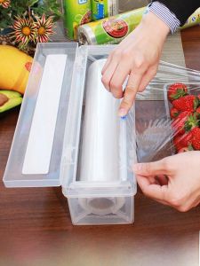 ฟิล์มซับน้ำสำหรับอาหารแบบม้วนใหญ่พร้อมเครื่องตัดชิ้นเล็กสำหรับใช้ในครัว กล่องเก็บของแบบประหยัด ชิ้นส่วนด้านล่างที่มีความยาว 500 ม