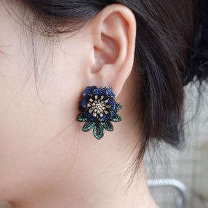 SEQUITO New Popular Brides Jewelry Black Gold Plated Full Pave Setting Multicolor AAA Cubic Zirconia Big Flower Shape Stud Earrings Wedding Ear Accessories SE920