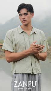 ZANPU AW24 Switch Overlock Cotton Polo Shirt เสื้อเชิ้ตแขนสั้น ปกโปโล มีดีเทลจีบตรงสาบ BL-9241005