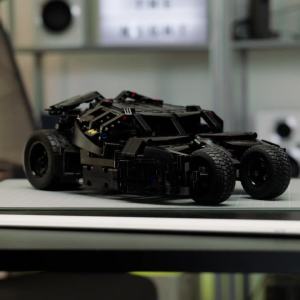 LEGO Technic 42239 Batmobile™ Tumbler (719 Pieces)
