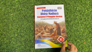 Buku Siswa Bahasa Madura Malathe Satompang SMA/MA Kelas 11 Kurikulum Merdeka - GOS