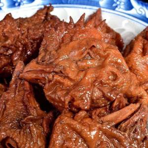 Ready-to-eat Spicy Chicken Head Snacks