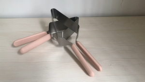 Keranixy Stainless Steel Triangular Cake Slicer Adjustable Server Tong Baking Tool Kitchen Utensil Pemotong Kek